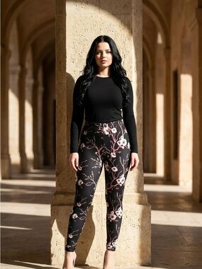 NWT - Curvy Plus Black Leggings with White Floral Ankle Length - Fits Size 12-18